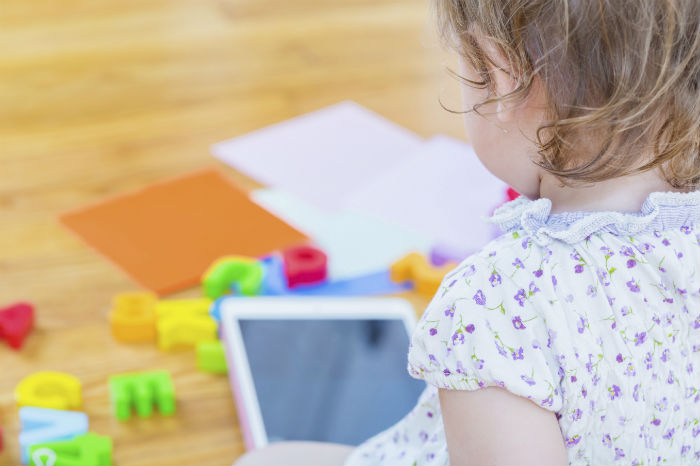 4 things to consider before letting your preschooler use a tablet By Gwendolyn Haley | Spokane County Library District