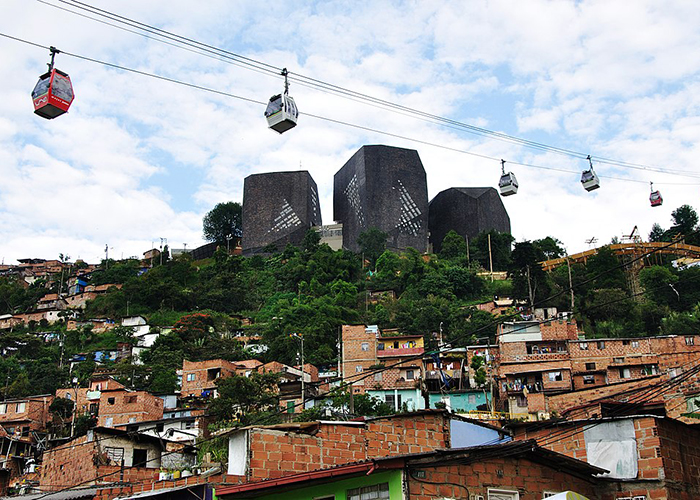 Metrocable and Biblioteca de España in Comuna 1, Medellín, Colombia; image by JoranL