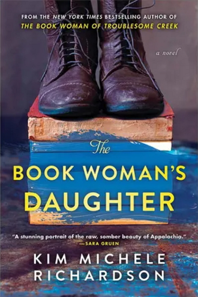 Book cover of "The Book Woman's Daughter" by Kim Michele Richardson
